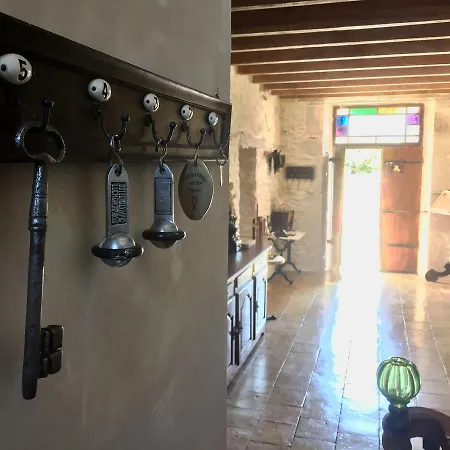Hotel Le Puech Des Amandiers *